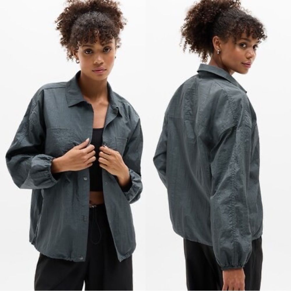 Athleta Women’s Lunar Sheen Shirt Longsleeve Soft Crinkle Oversized in Navy S